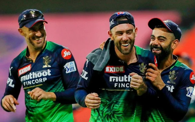 Faf du Plessis, Glenn Maxwell and Virat Kohli (Source - Twitter)