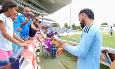 Virat Kohli with his young fan