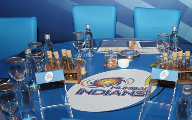 Mumbai Indians - MI