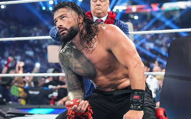 Roman Reigns signs contract for fatal four match at Royal Rumble 2024 ...